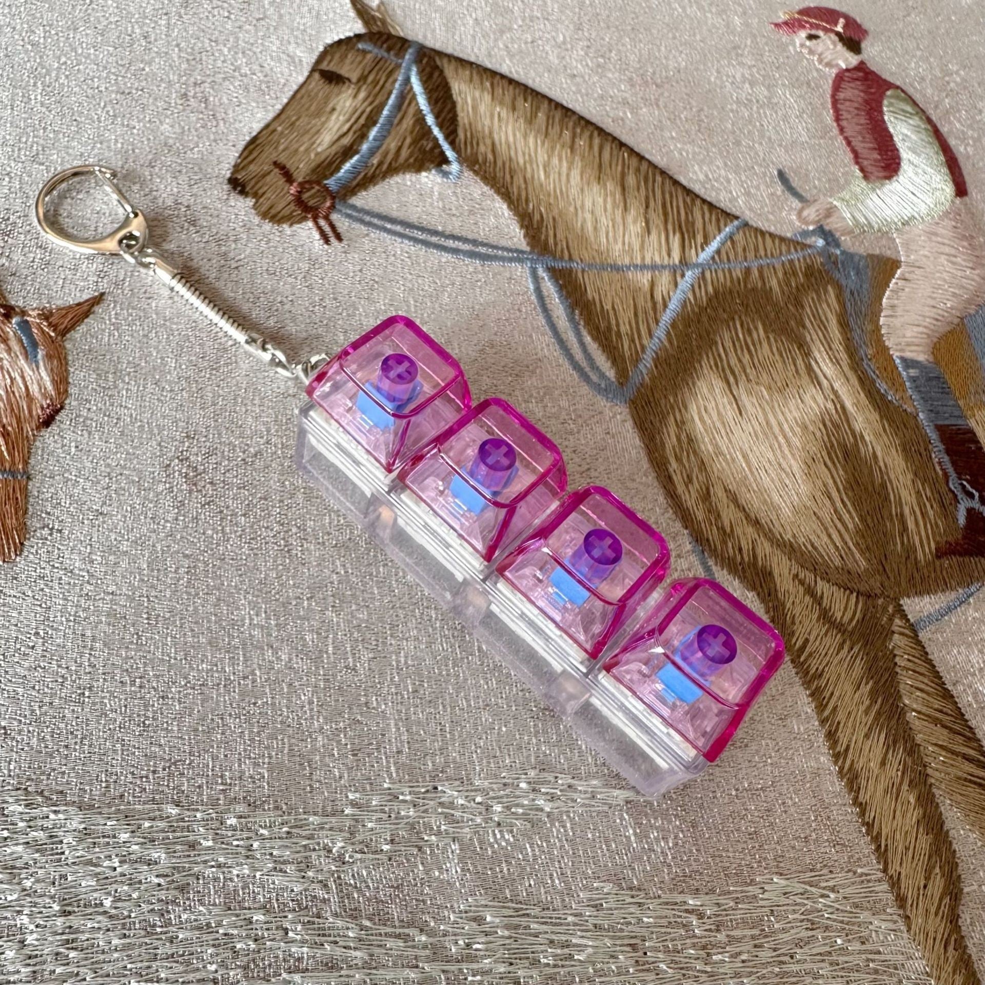 Decompression PC4 Key Mechanical Keyboard Keychain Decompression Vent Toy